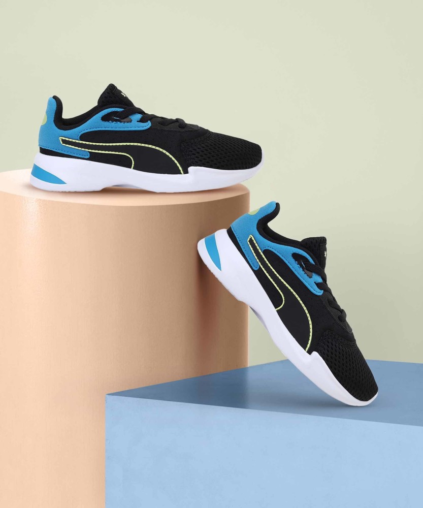 Puma shops sports shoes for girls