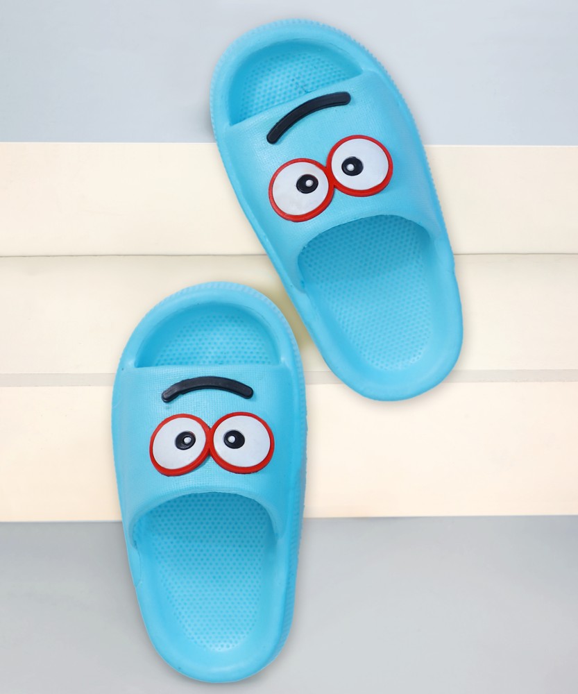 Pac store man slippers