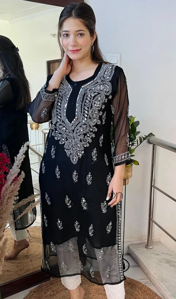 Neelam Chikan Women Chikan Embroidery Straight Kurta