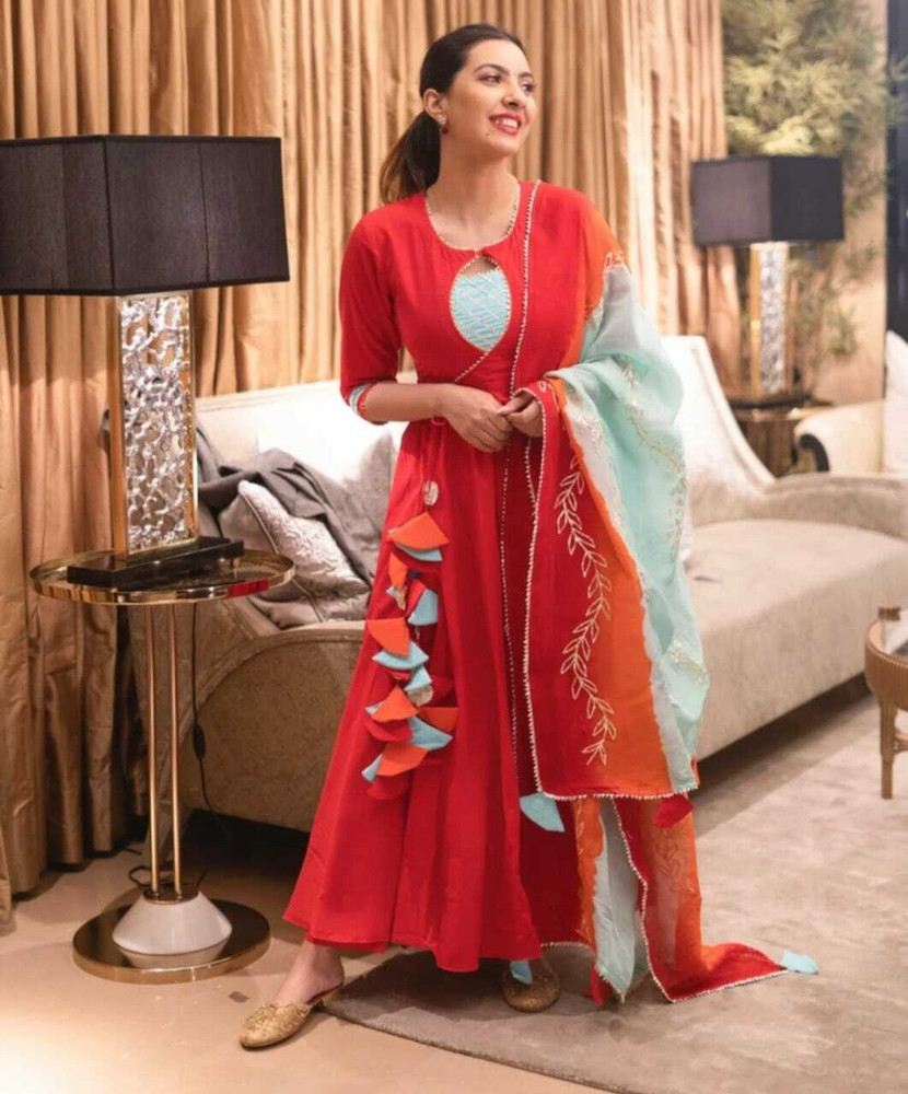 Red gown flipkart hotsell