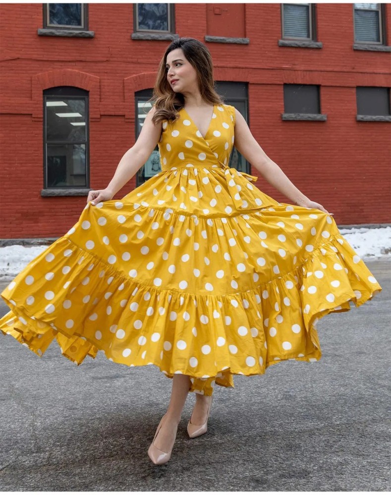 Figure 8 Queen Dress Yellow 