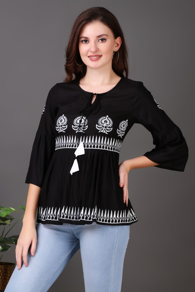 Buy Women Black Print Casual Top Online - 799402