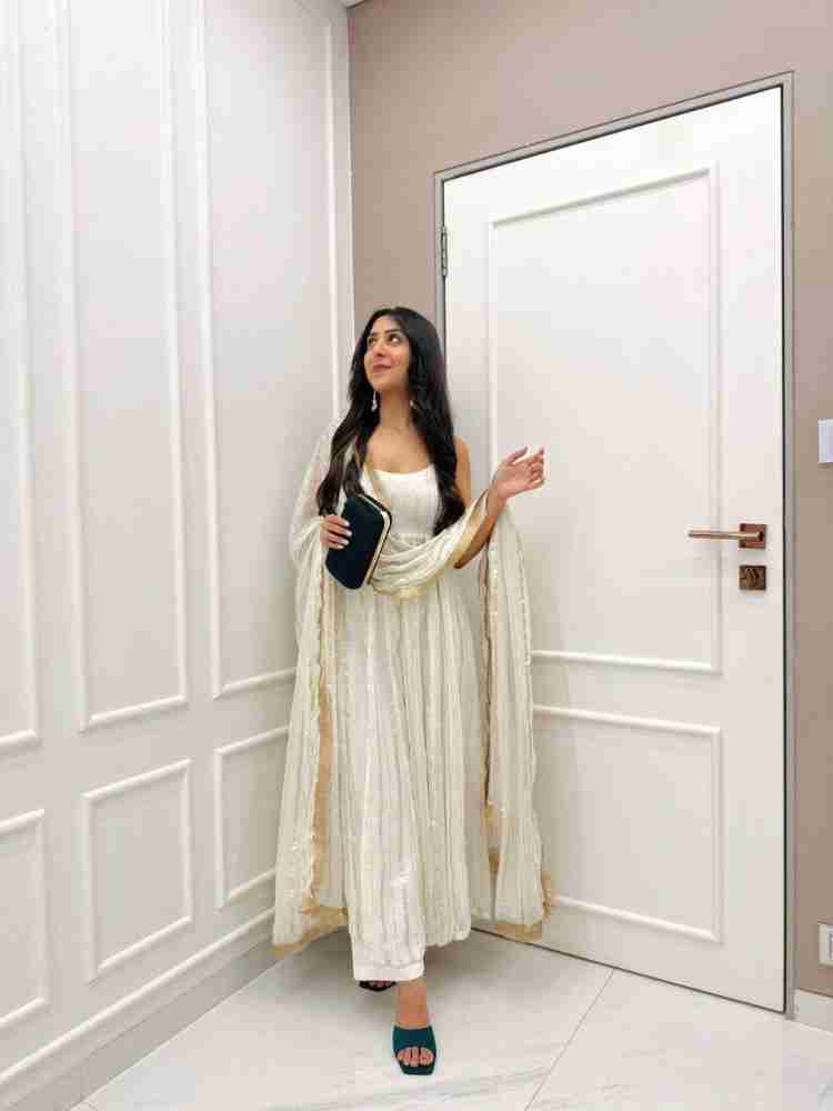 White anarkali hot sale dress flipkart