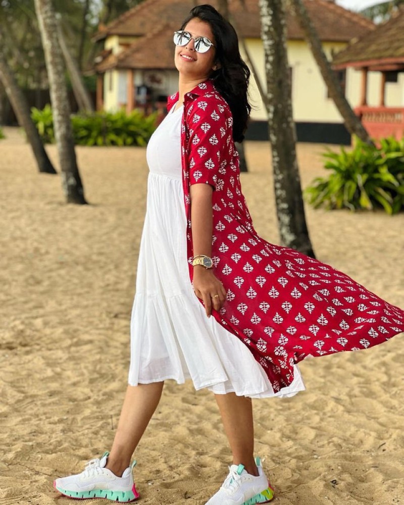 White kurti hotsell online flipkart