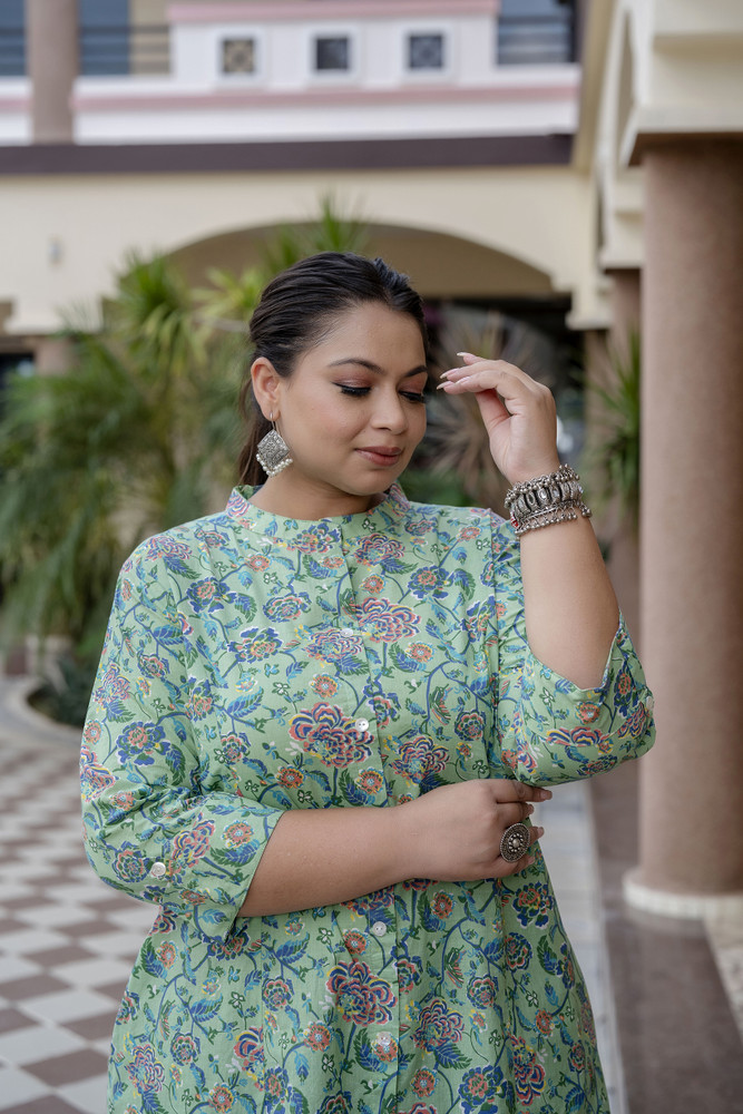 RopaDeModa Women Floral Print Straight Kurta Buy RopaDeModa