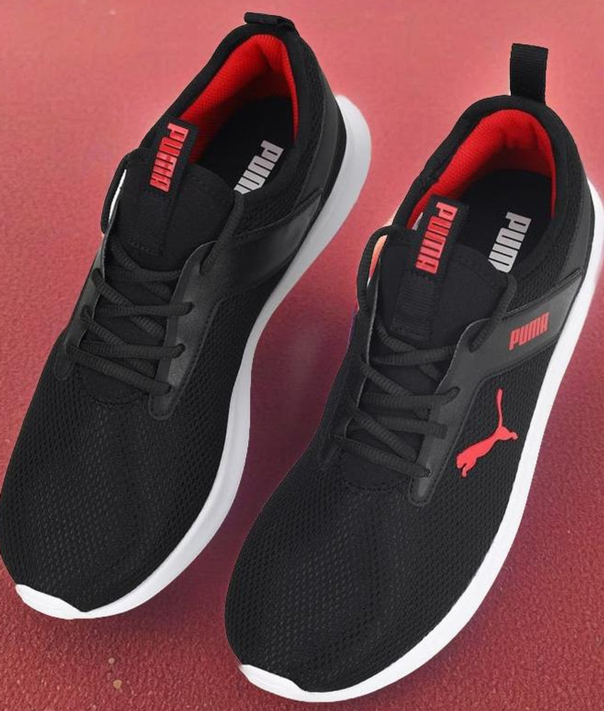 Black online pumas shoes
