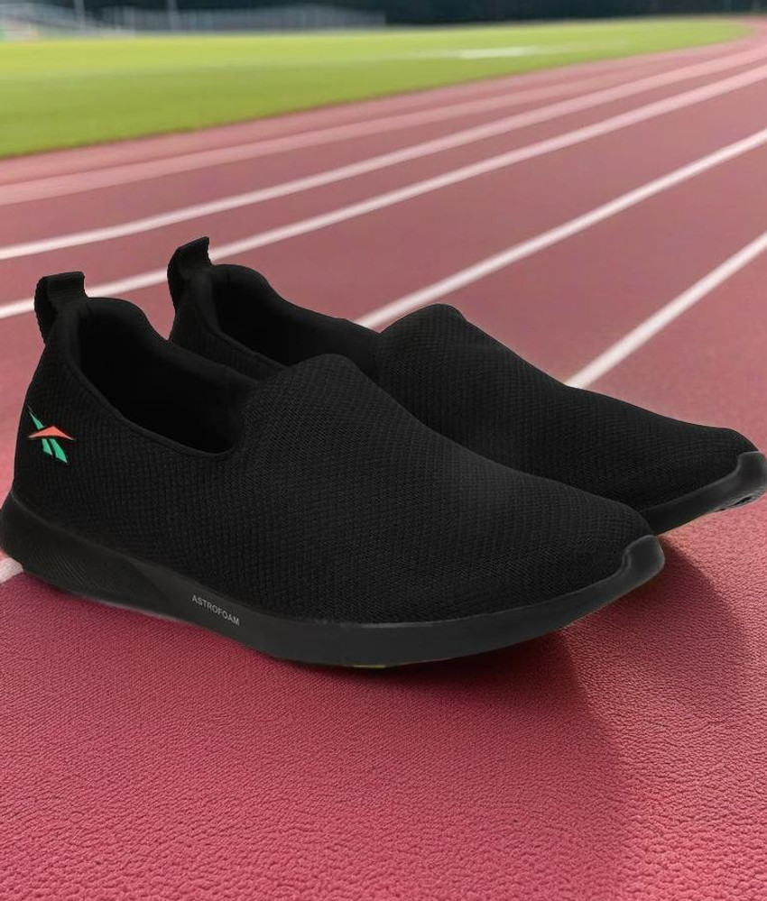 Reebok casual on sale shoes flipkart