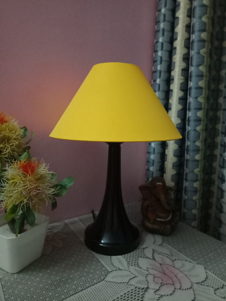 Yellow lamps for top bedroom