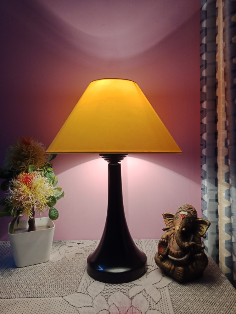 Bedroom table best sale lamp shades