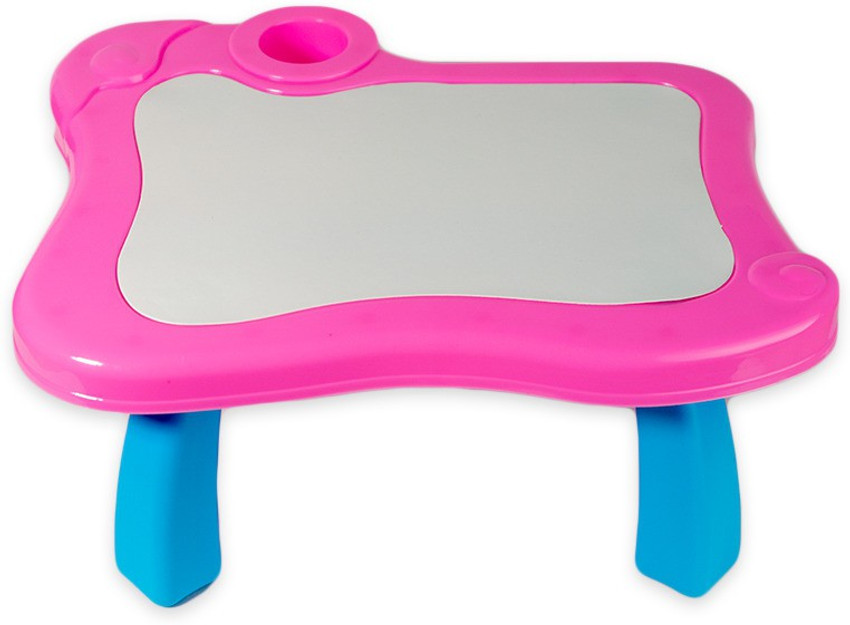 Kids painting shop desk