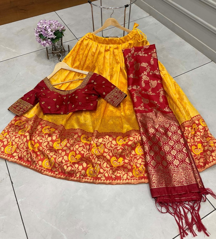 Unstitched deals lehenga flipkart