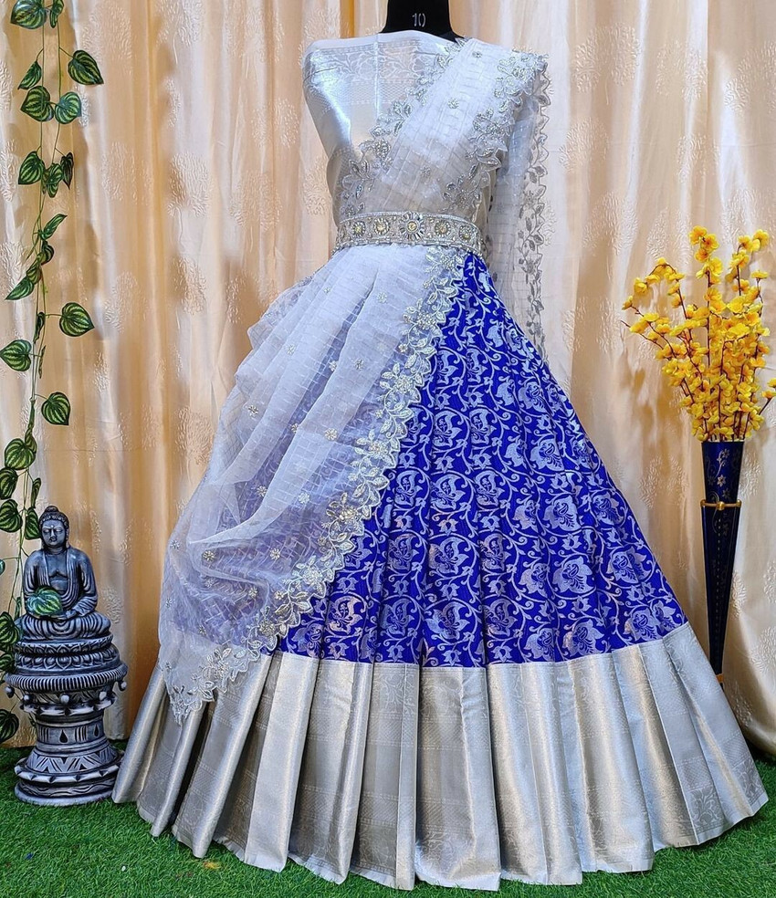 White lehenga flipkart sale