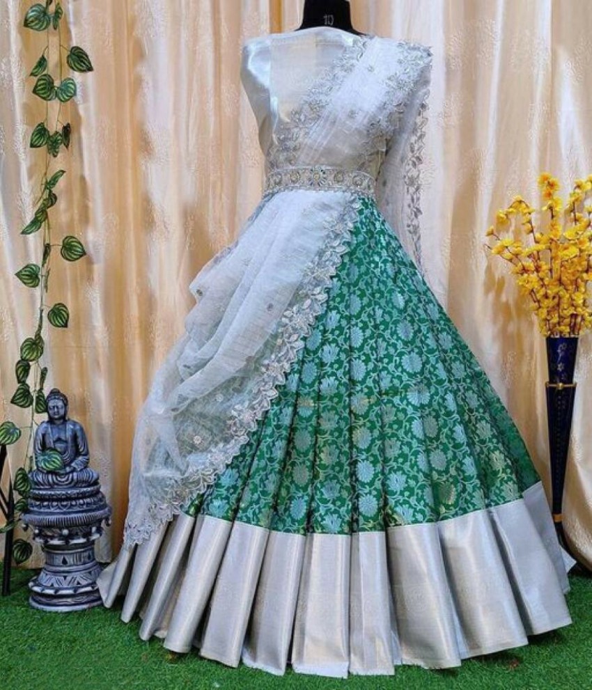 Flipkart lehenga gown hotsell