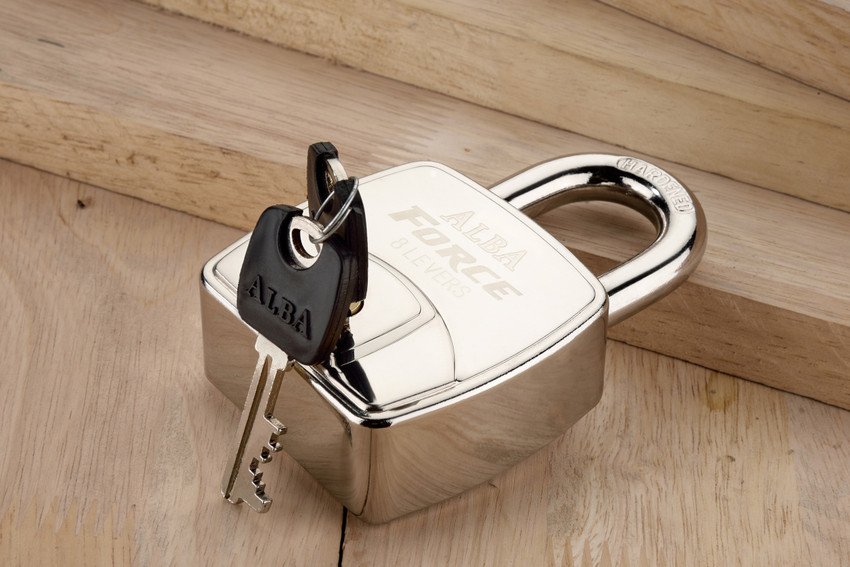 Super outlet strong padlocks