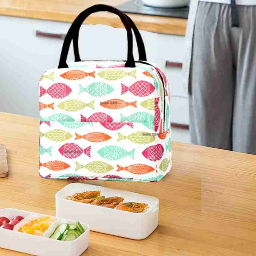 https://rukminim2.flixcart.com/image/850/1000/xif0q/lunch-box/2/l/o/2-insulated-lunch-bags-for-work-white-fish-handgoodies-4-original-imagrxjzccvq8pfm.jpeg?q=20