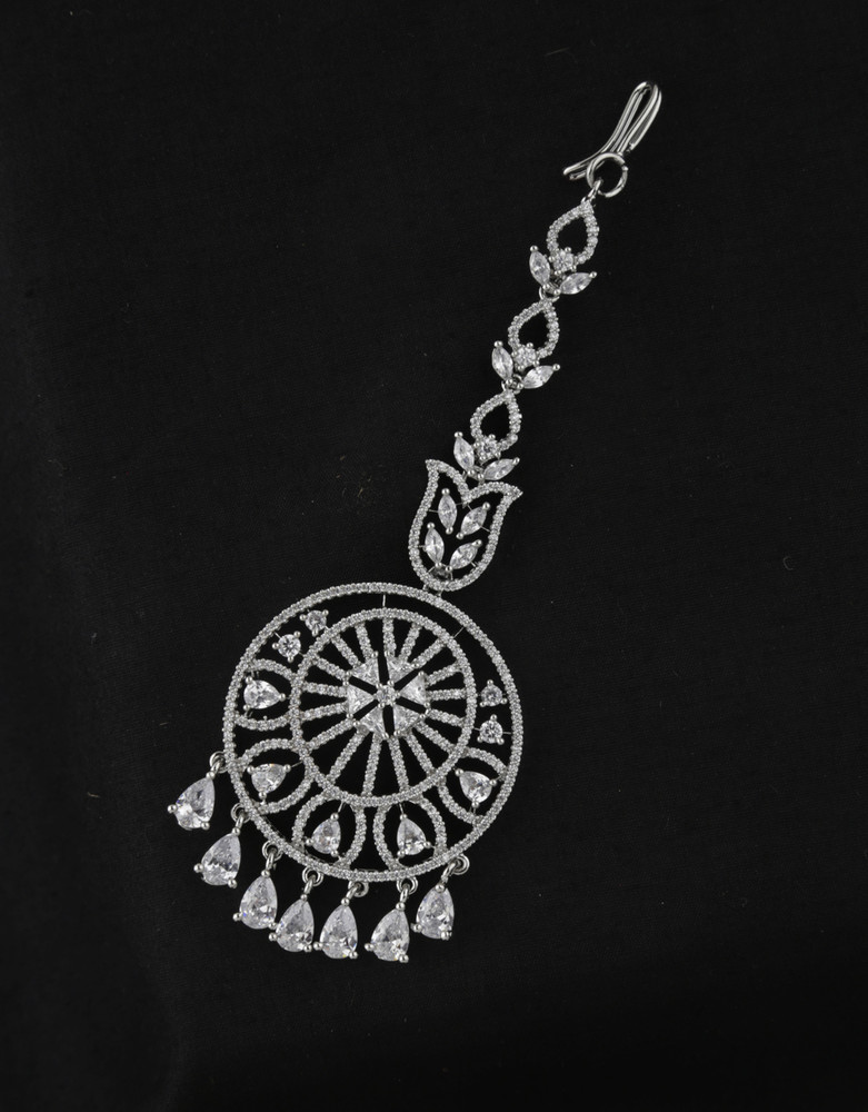 Maang tikka hotsell in flipkart