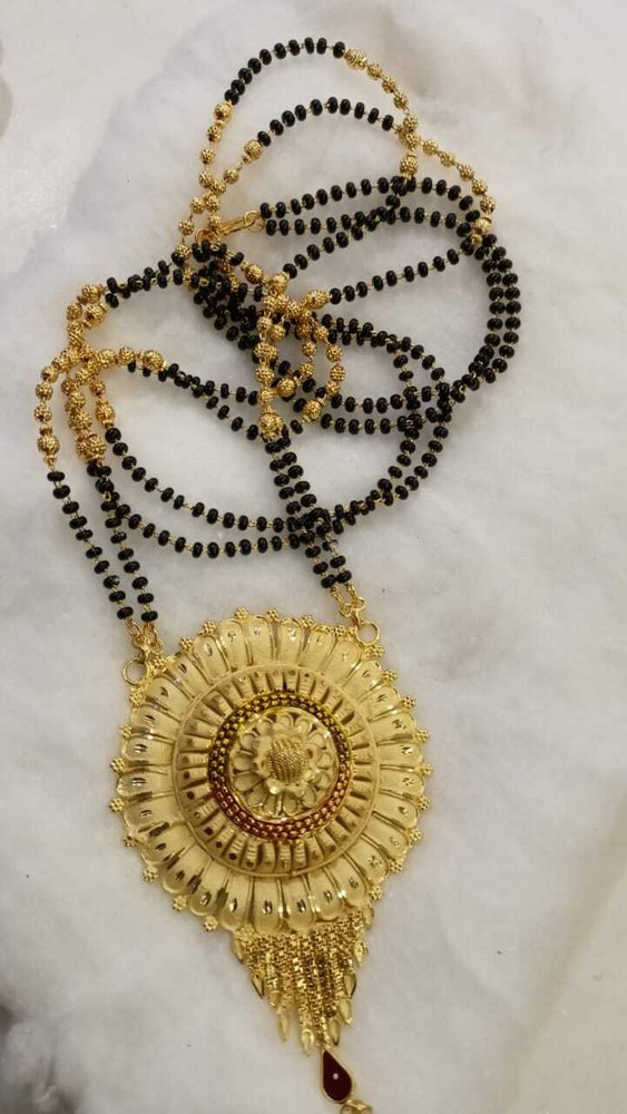 Mangalsutra pandal design clearance in gold with price