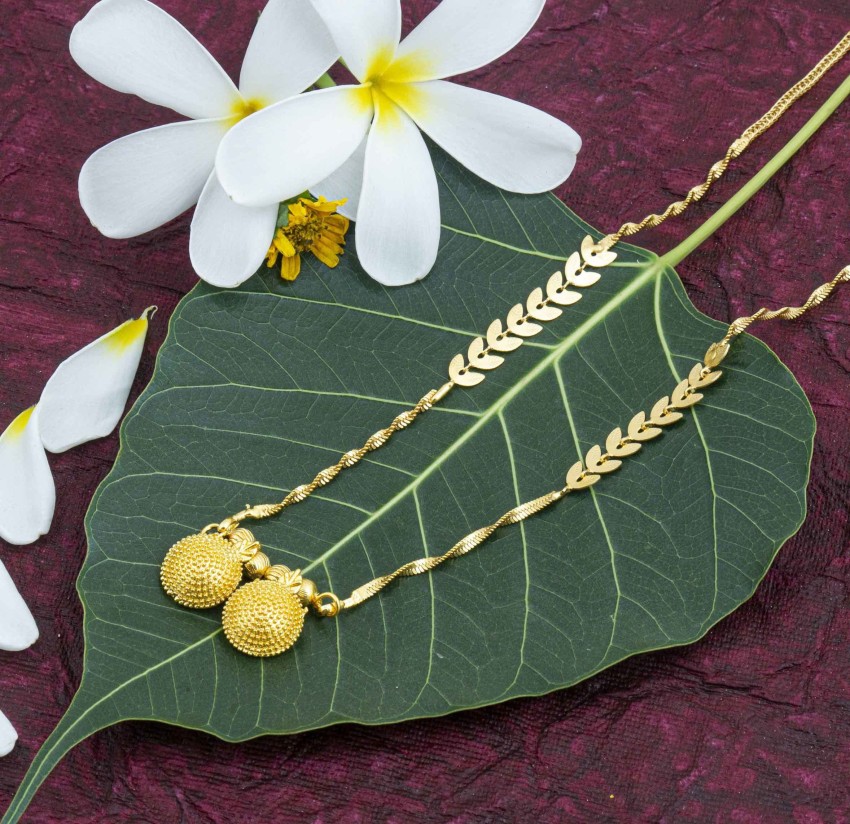 RAMDEV ART FASHION JEWELLERY Stylish and Trendy Gold Chain For Women and  Girls Gold-plated Plated Copper Chain Price in India - Buy RAMDEV ART  FASHION JEWELLERY Stylish and Trendy Gold Chain For