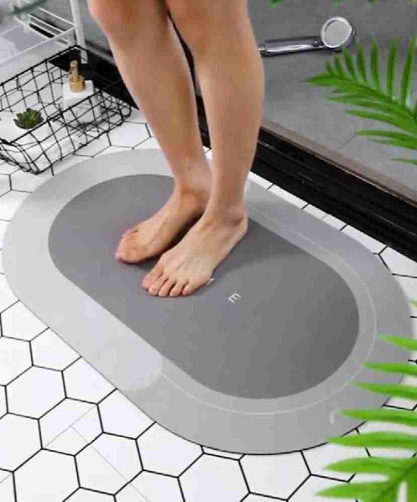 https://rukminim2.flixcart.com/image/850/1000/xif0q/mat/a/u/8/medium-bath-mat-rug-anti-skid-skin-super-absorbent-bathroom-mats-original-imagzdvhwzwdgtt9.jpeg?q=20