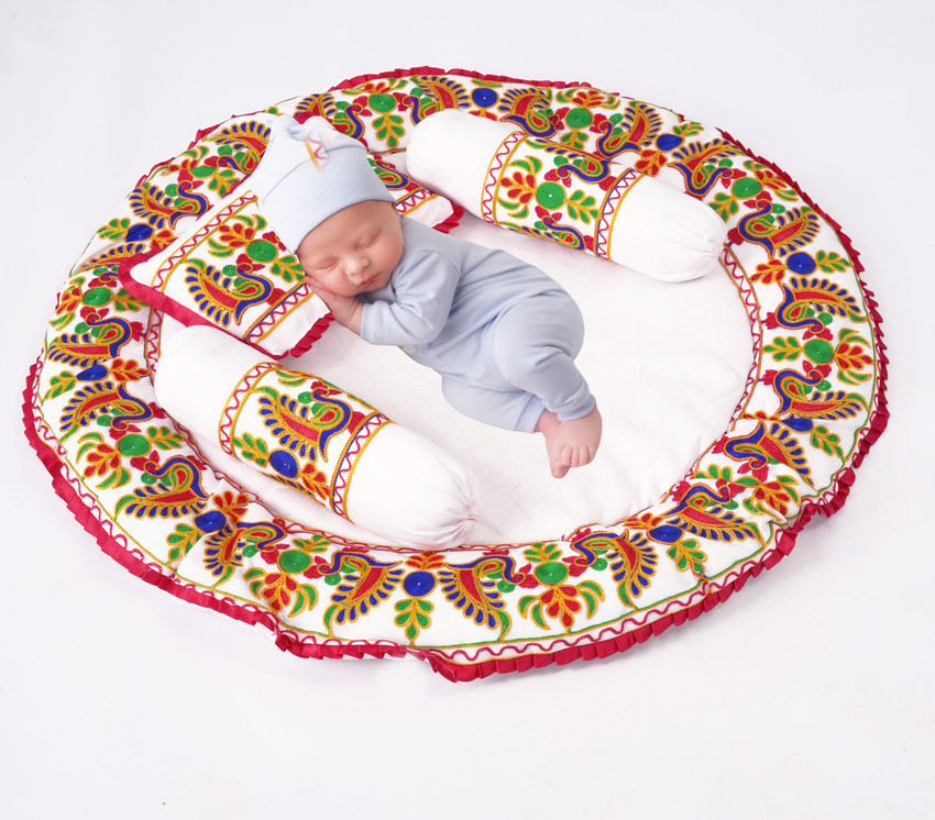 Baby hand pillow discount