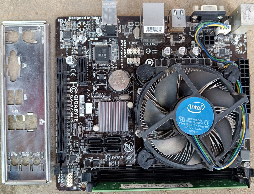 Motherboard with i3 processor and 4gb ram clearance