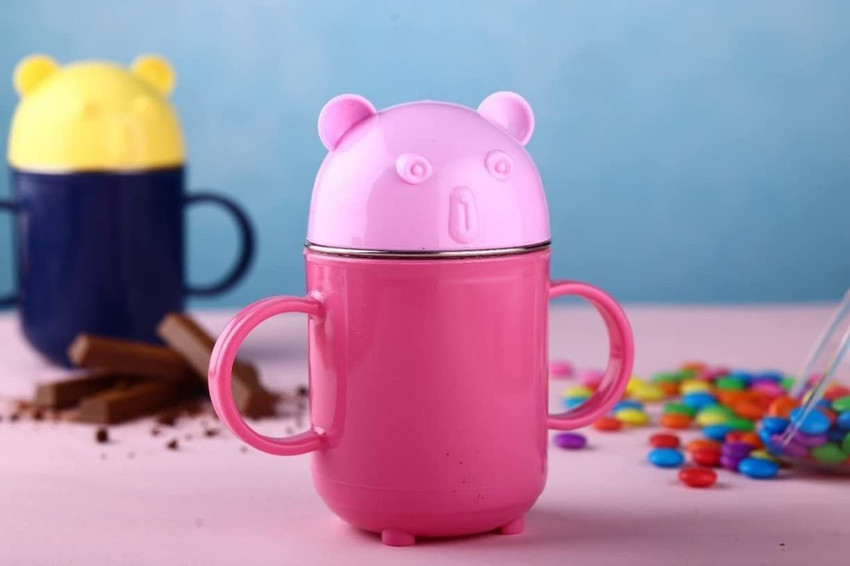 Childrens plastic mugs with handle top