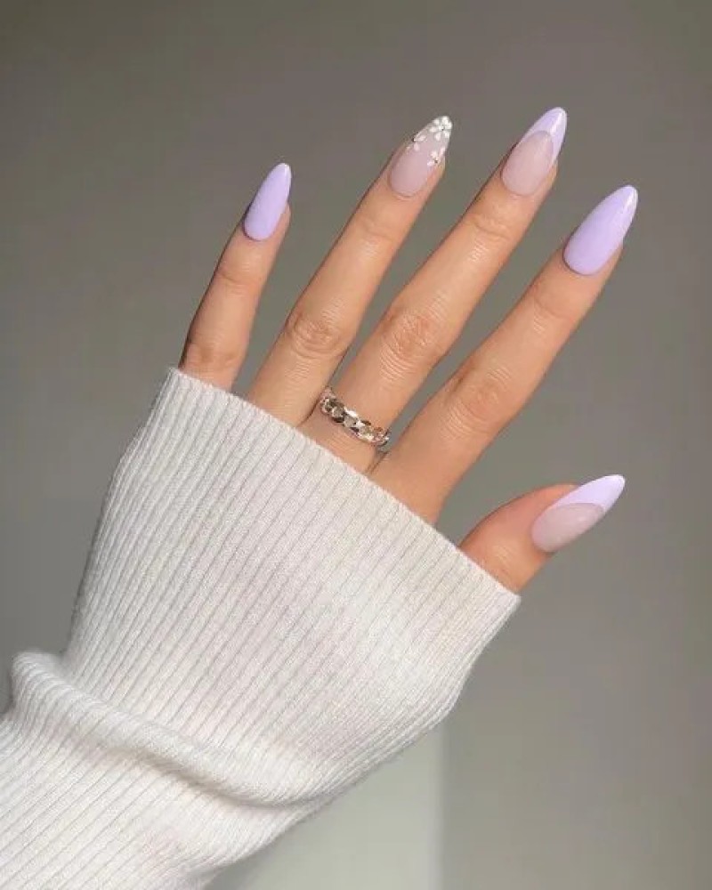 Nykaa Cosmetics - We love this stunning, neutral manicure by @nailsbyarushi  💅🏻 using Nykaa Nail Enamel in Lavender Buttercream✨ To shop, click the  link in our bio🛍 #nykaa #nykaanails #nykaacosmetics #nykaabeauty  #nykaanailenamel | Facebook
