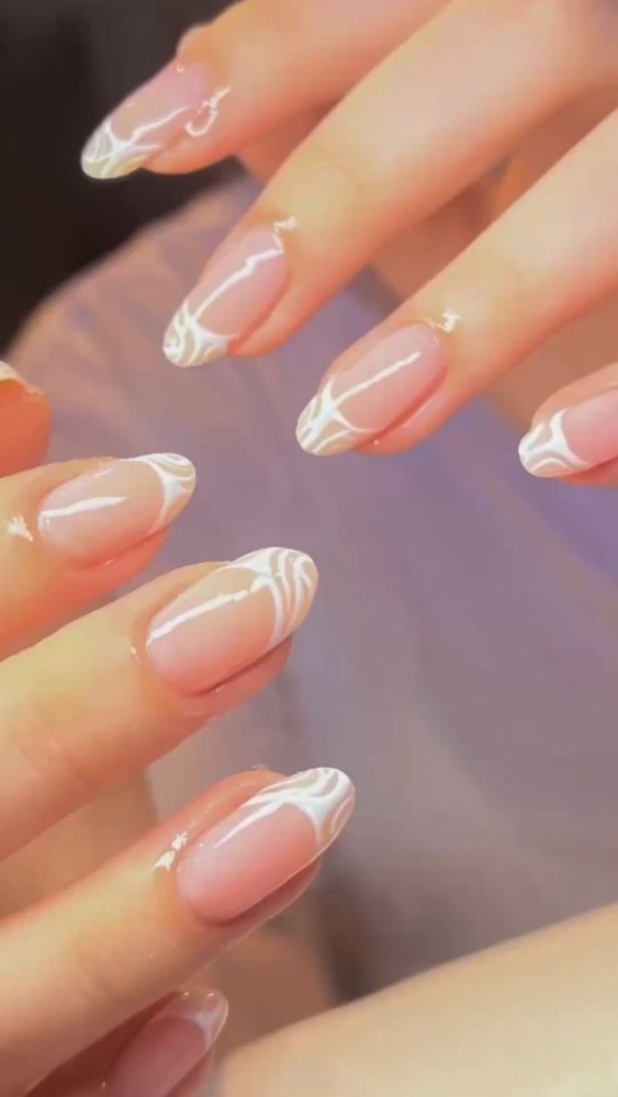 What are the Different Types of Acrylic Nails?