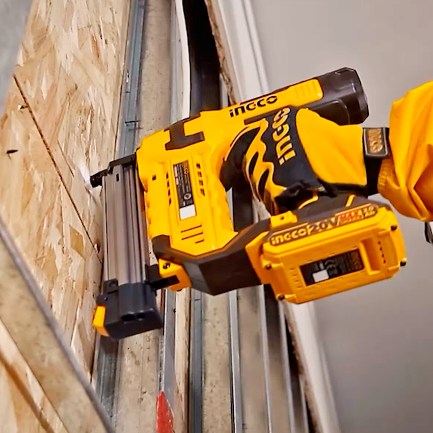 Dewalt brad nailer 20v
