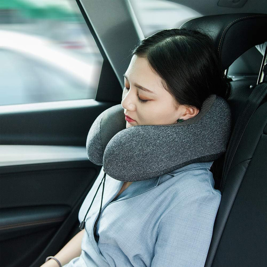 Sleeping with neck pillow outlet