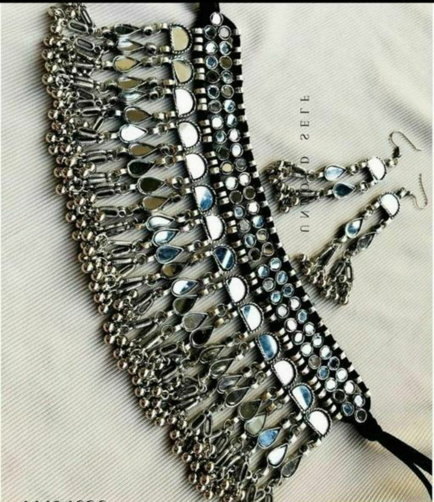 Silver necklace sales set flipkart