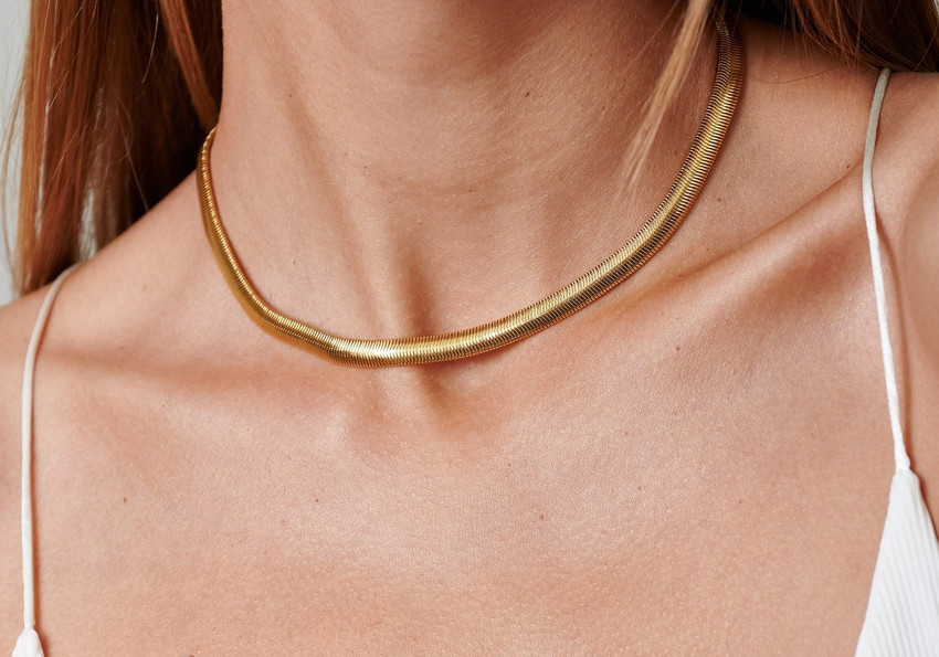 Womens gold store snake chain necklace