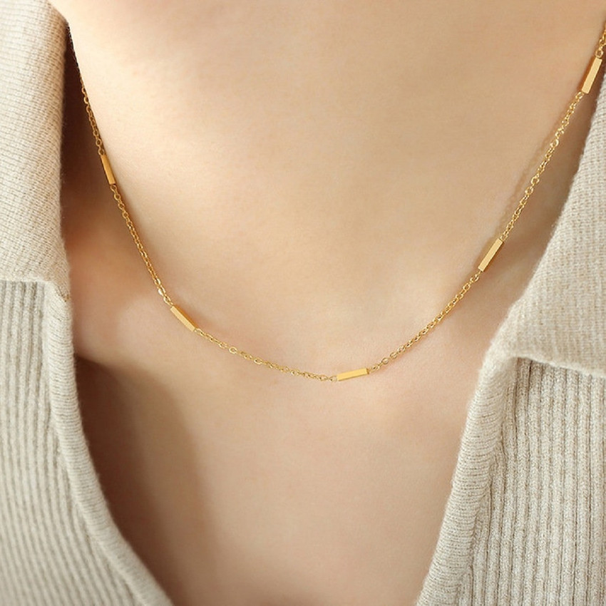 Gold chain short necklace hot sale