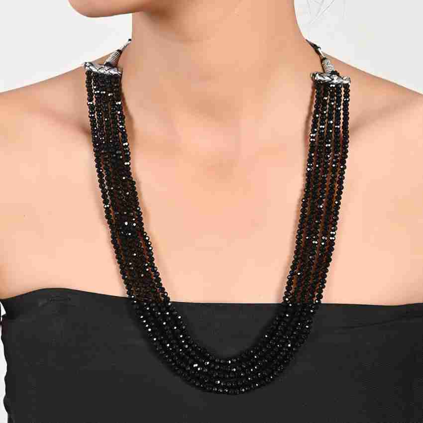 Black on sale colour necklace