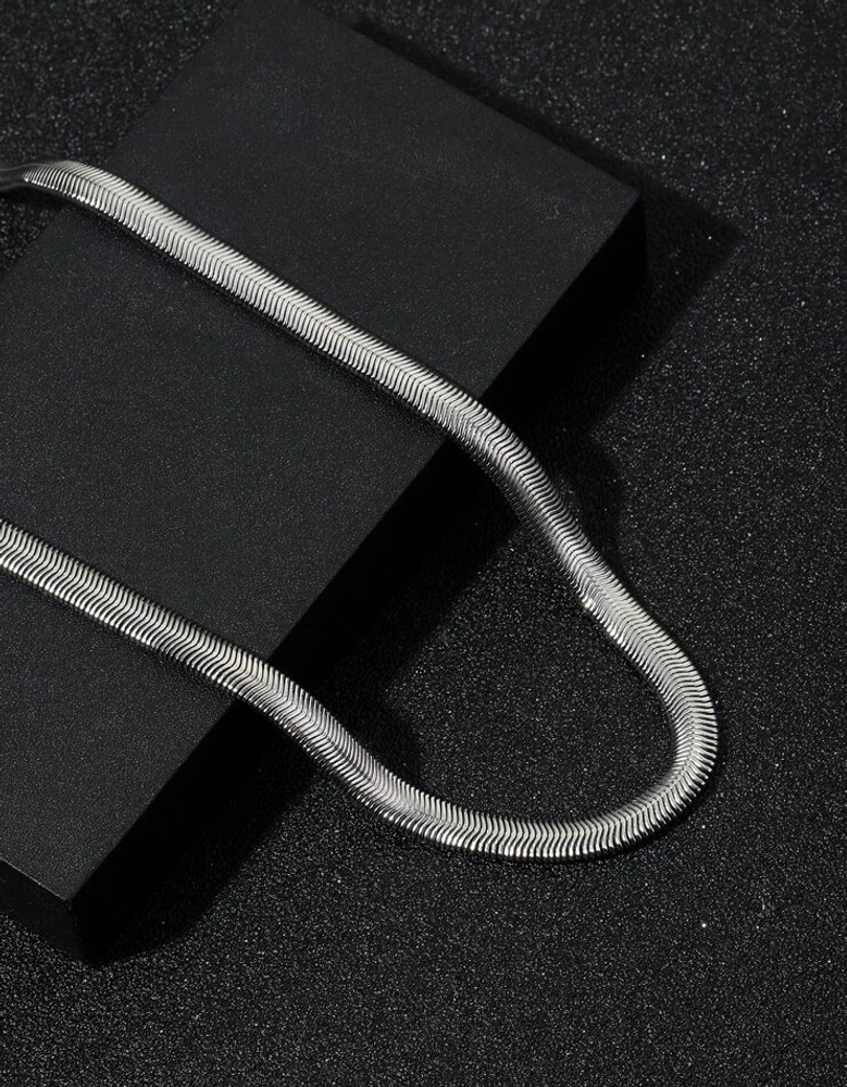 Silver herringbone store chain mens