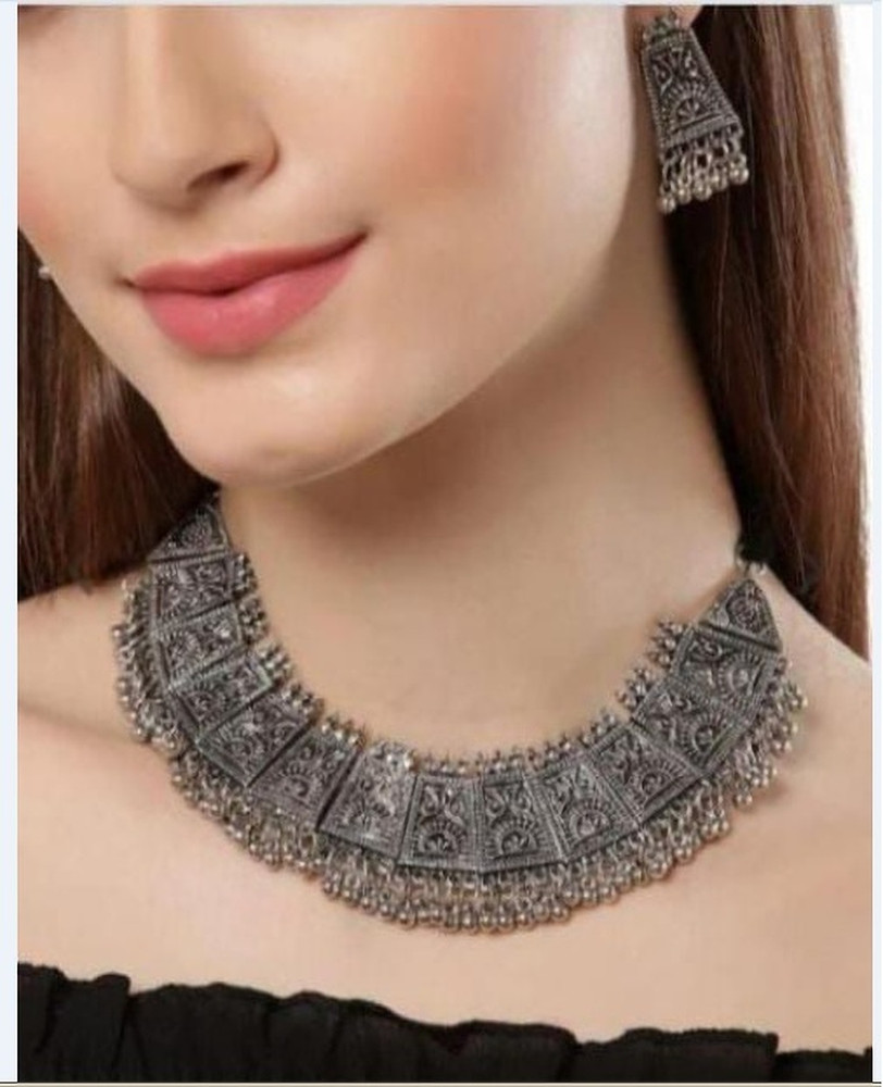 Silver sales necklace flipkart