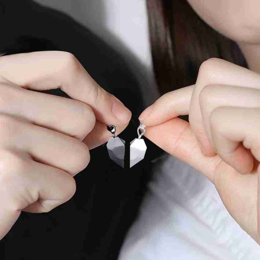 Magnetic Heart Couple Necklaces - BigBeryl White Black