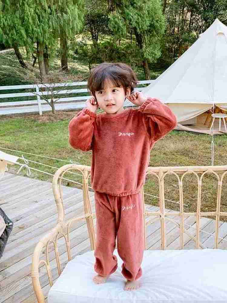 Woolen night store suit for kids