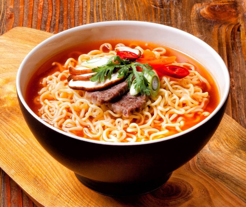 Shin Ramyun Cup 6 Cups Korean Noodle Spicy Tasty Beef Soup Korea Ramen Hot