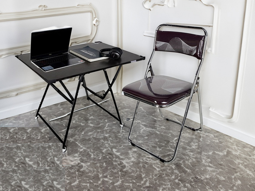 Portable reading hotsell table and chair