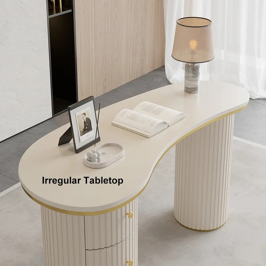 Curved computer new arrivals table