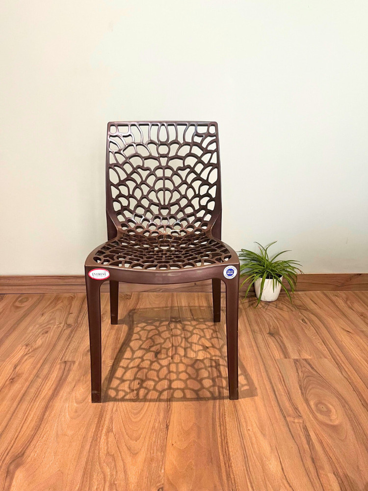 Everest deals plastic chair