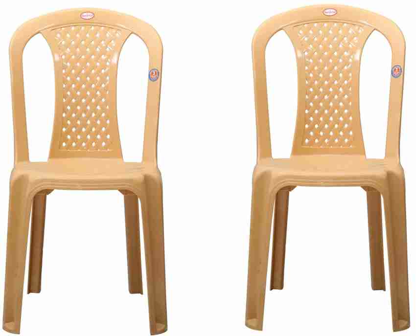 Surprise sales plastic chairs