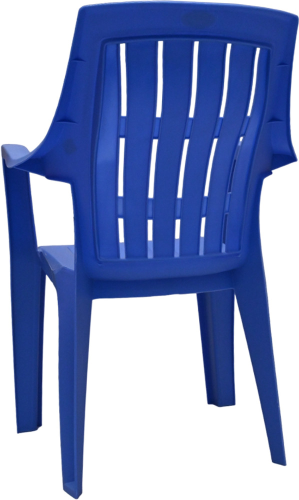 Blue plastic outdoor chairs deals