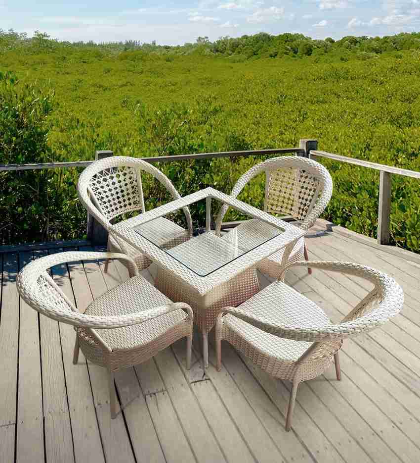 B and q on sale outside table and chairs