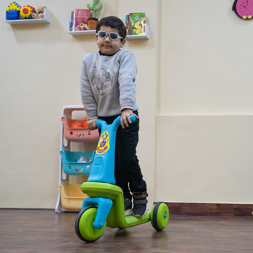 Plastic scooter for toddlers sale