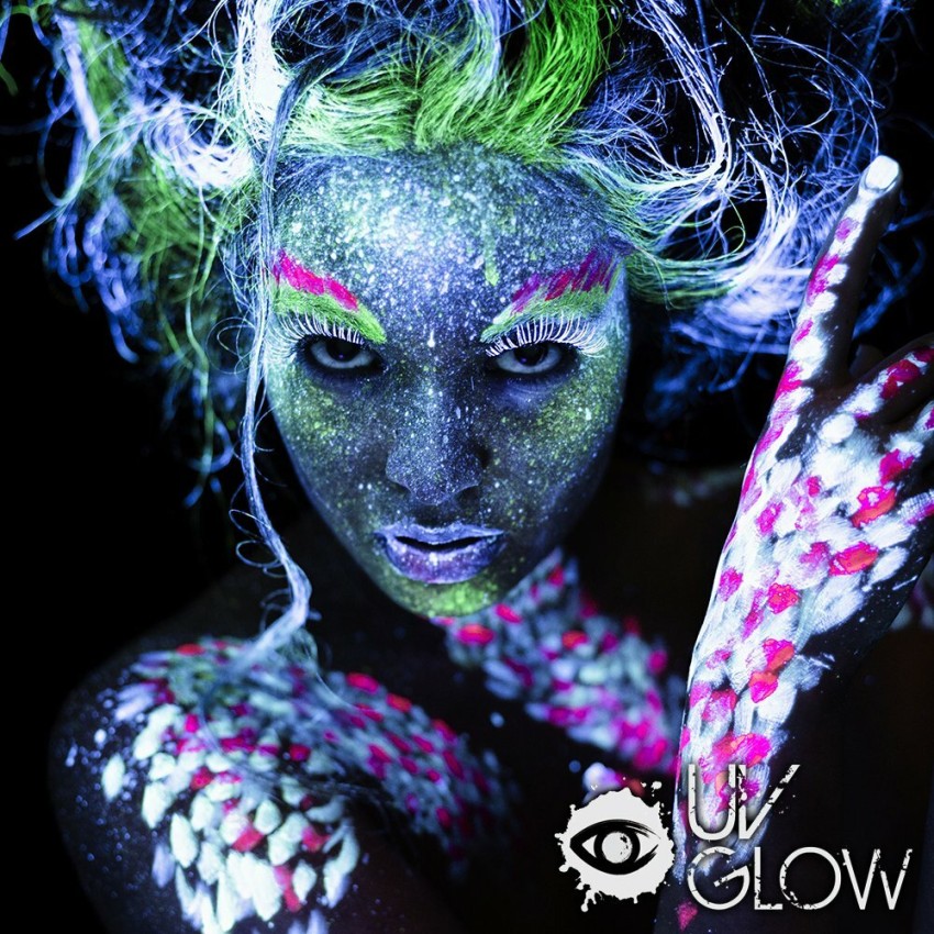 Travelwant 25ml UV Glow Blacklight Neon Face and Body Paint Glow in The Dark Body Paints, Neon Fluorescent Glow in Dark Party Supplies, Men's, Blue
