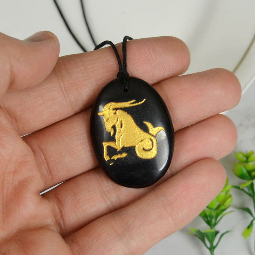 CRYSTU Natural Black Agate Capricorn Makar Rashi Zodiac Symbol