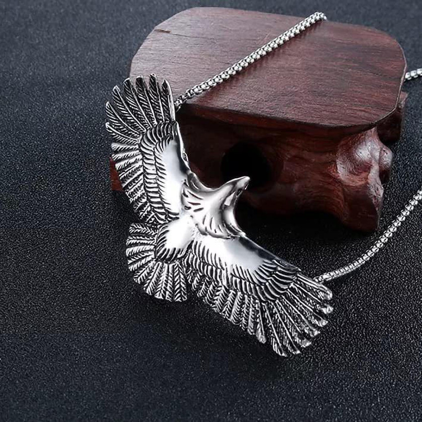 THE MEN THING Flying Eagle Pendant with 24inch Chain European