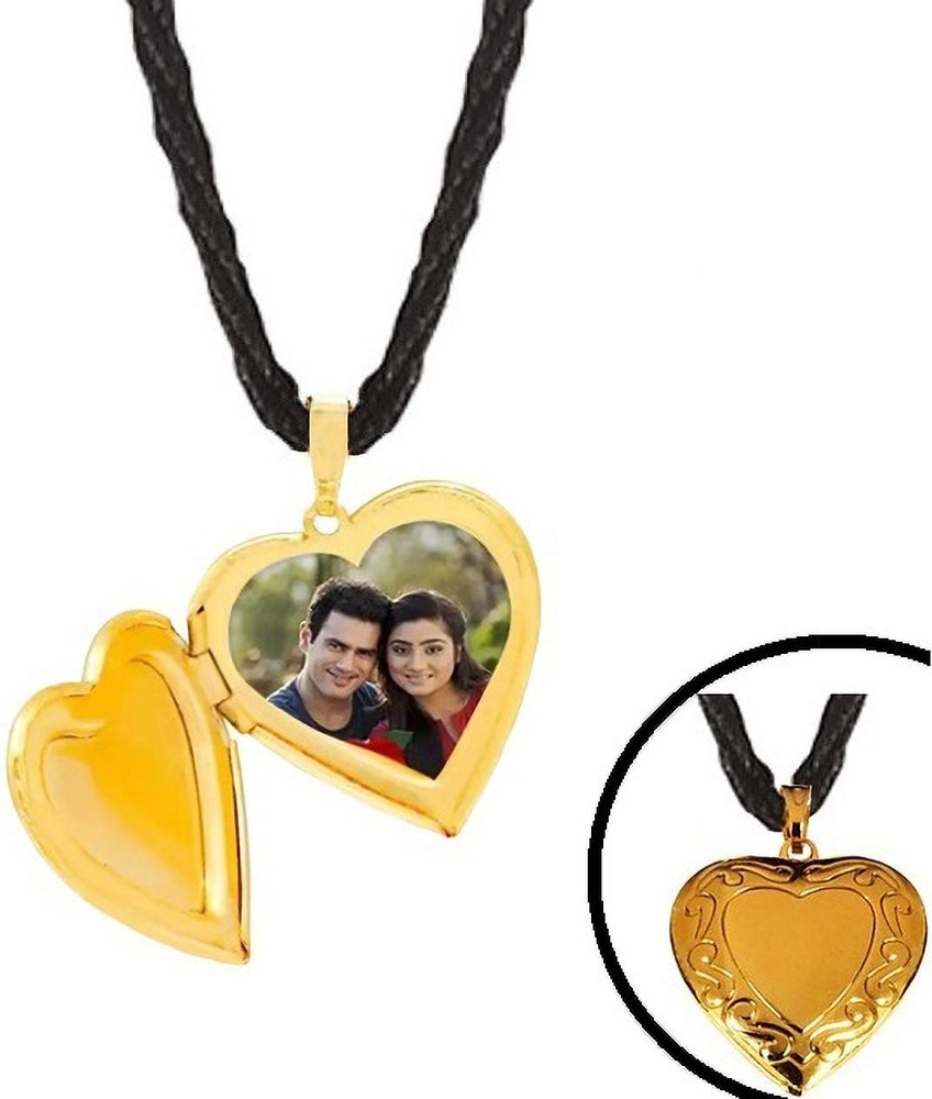 Gold locket for couple new arrivals